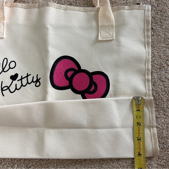 Hello Kitty Tote Bag - Picture 8 of 8